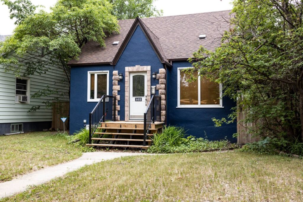 Full Exterior Stucco Painting for Residential Homes Painted residential exterior in Saskatchewan